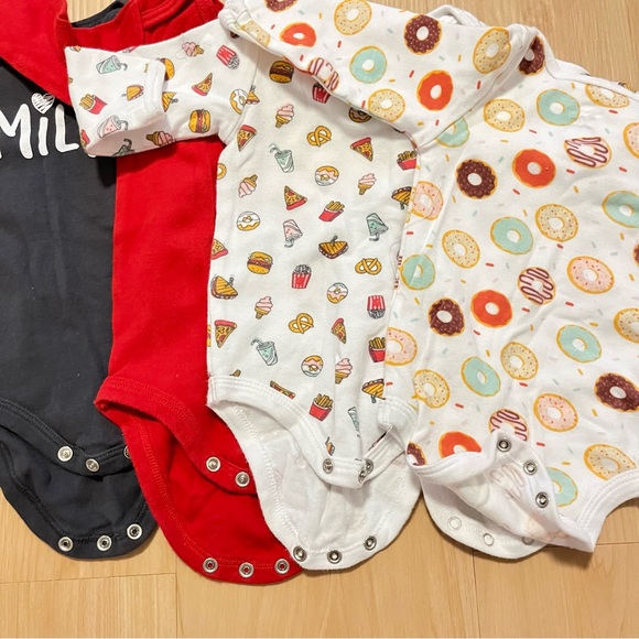 Baby Onesie Longsleeves Bodysuit Bundle - Picture 4 of 4
